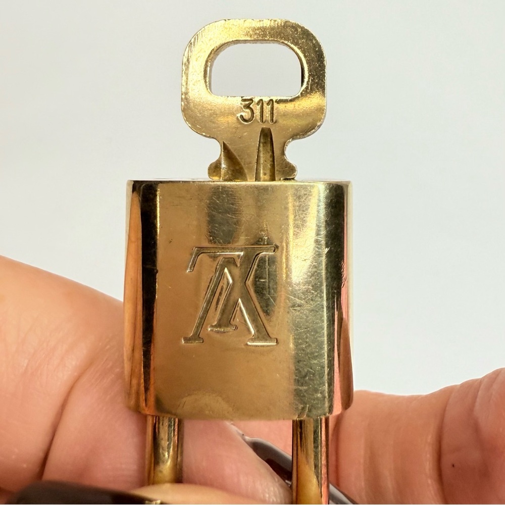 Louis Vuitton Gold Padlock #311 with Key. VGUC - Picture 5 of 7